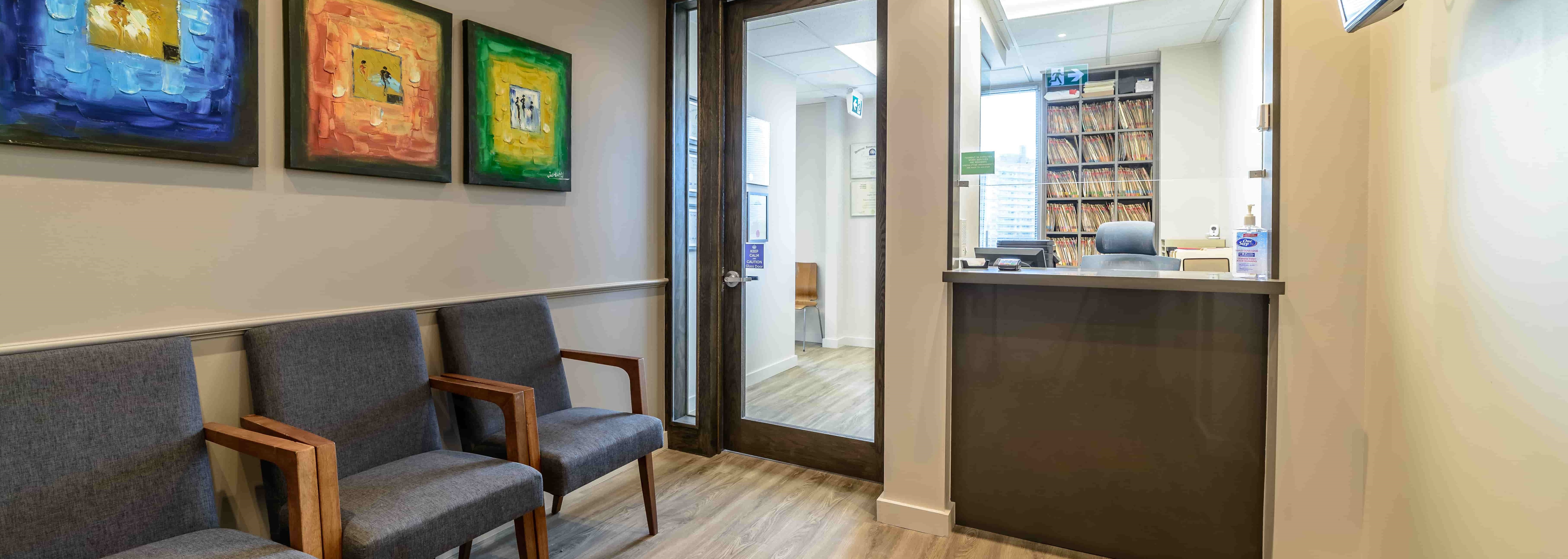 Cohen Cosmetic & Emergency Denture Clinic reception Midtown Toronto